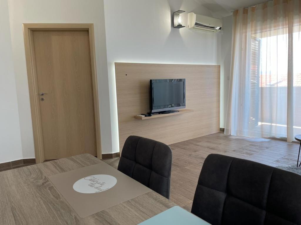Apartments Vuković Podstrana Kamer foto